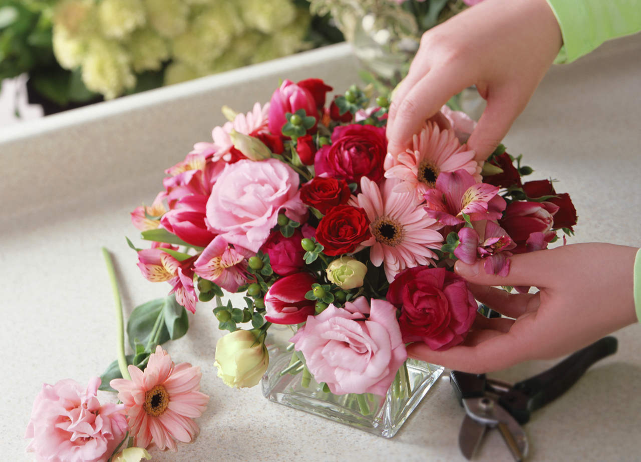 Compact Pink and Red Bouquet